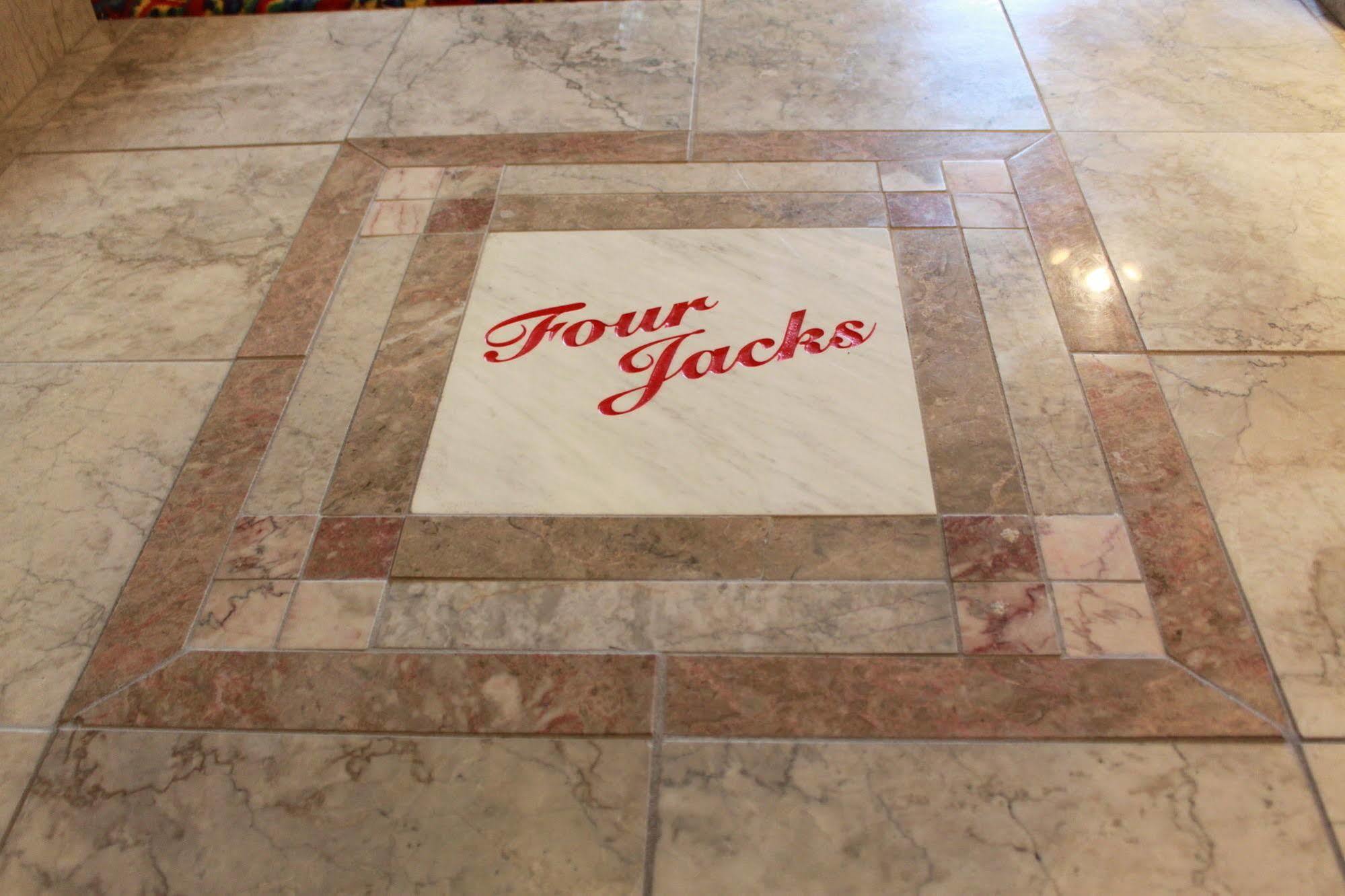 Four Jacks Hotel And Casino Джакпот Екстериор снимка